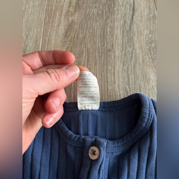 Kate Quinn Baby Blue Ribbed Henley Style Romper - Size 3-6 months - Picture 4 of 6